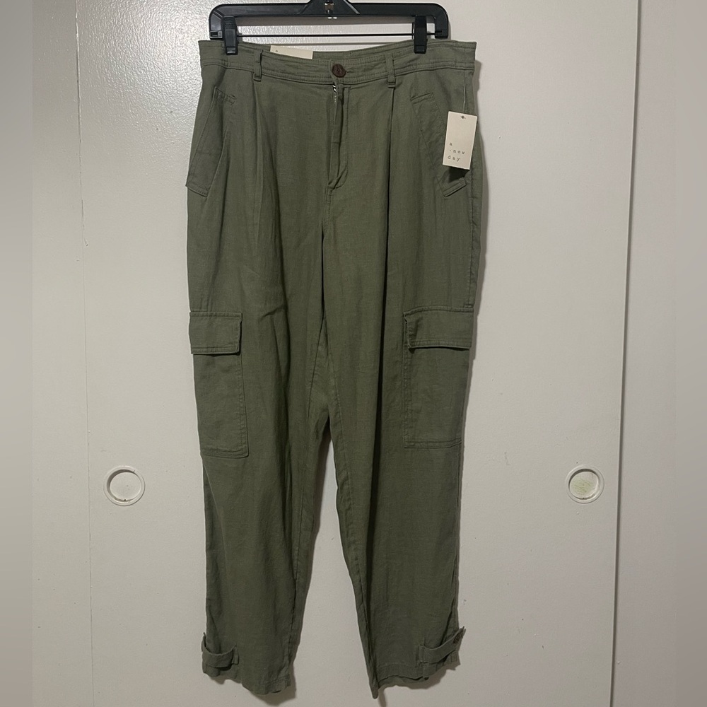 New a. New day straight ankle high rise olive green size 10R